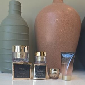 Estee Lauder Re-Nutriv Diamond Set with extras